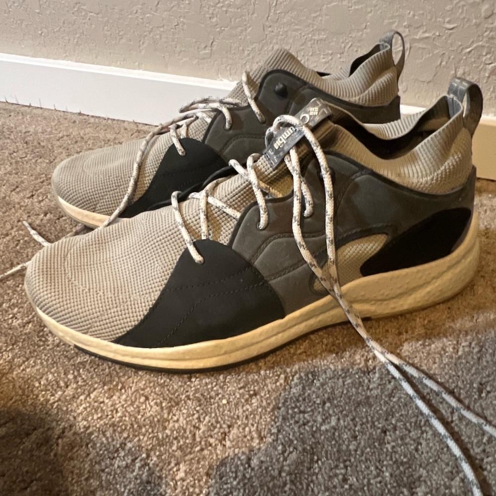 Columbia sh/ft size 14